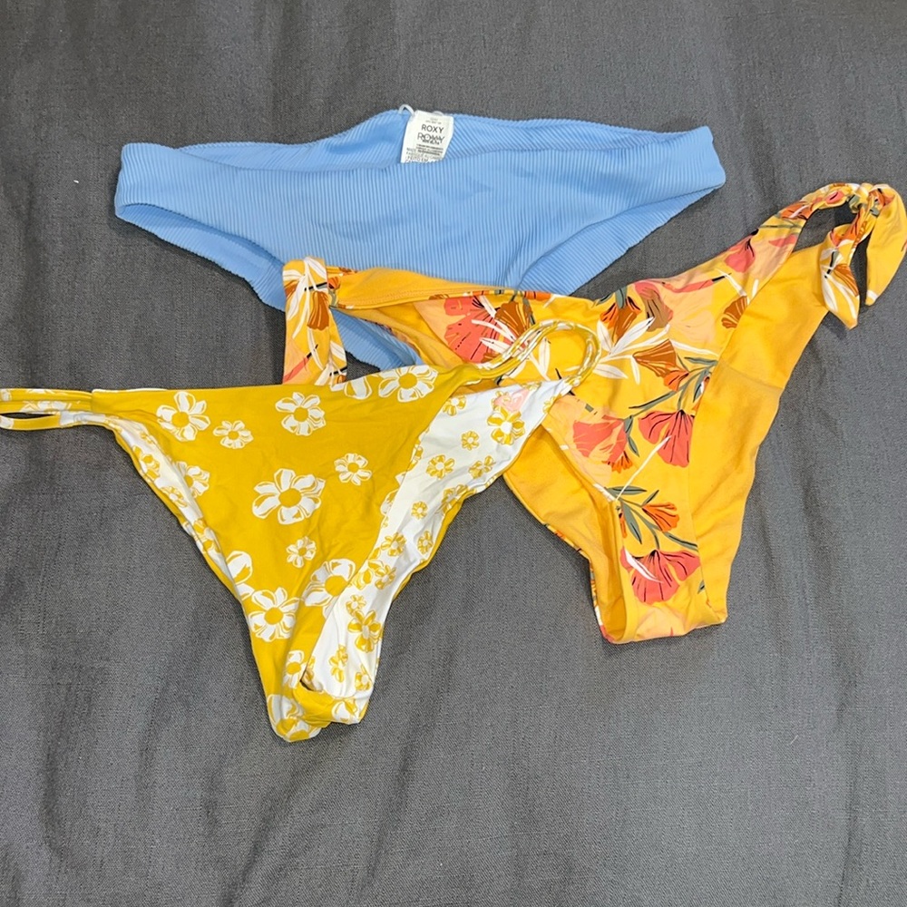 Lot of 3 XL ROXY bottoms